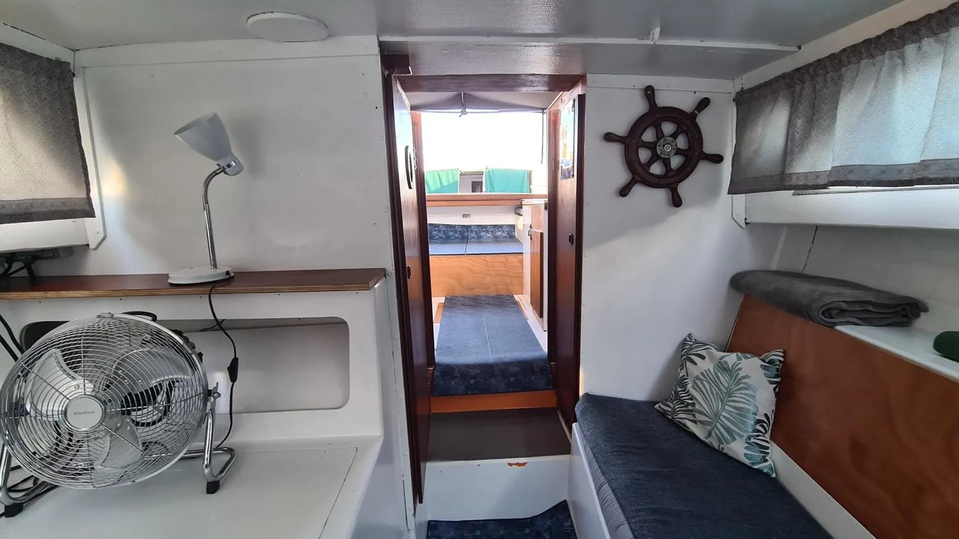 Cosy Boat Flat At Barcelona Beach Botel